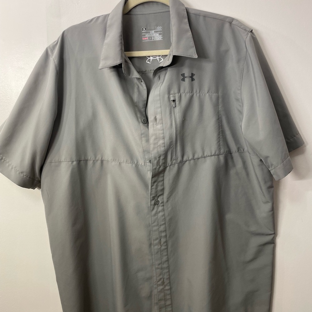 Under Armour Gray Short Sleeve Shirt